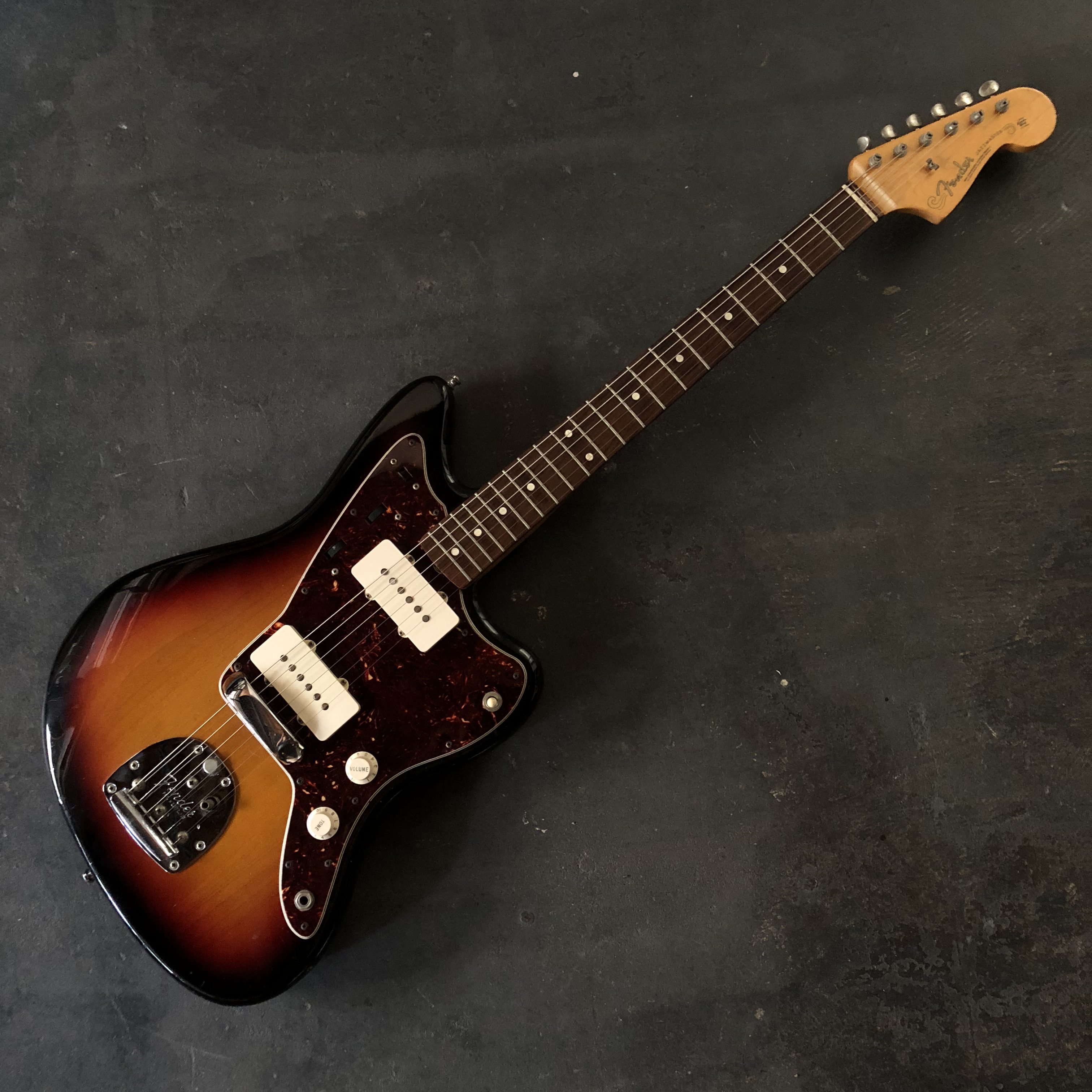 【週末値下げ】FENDER USA VINTAGE '62 JAZZMASTER