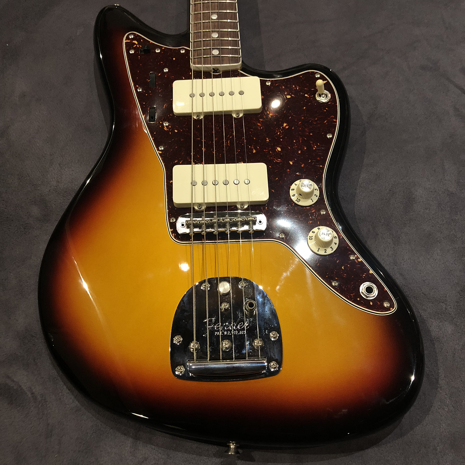 SOLD】Fender USA American Vintage '65 Jazzmaster 3-Color Sunburst 