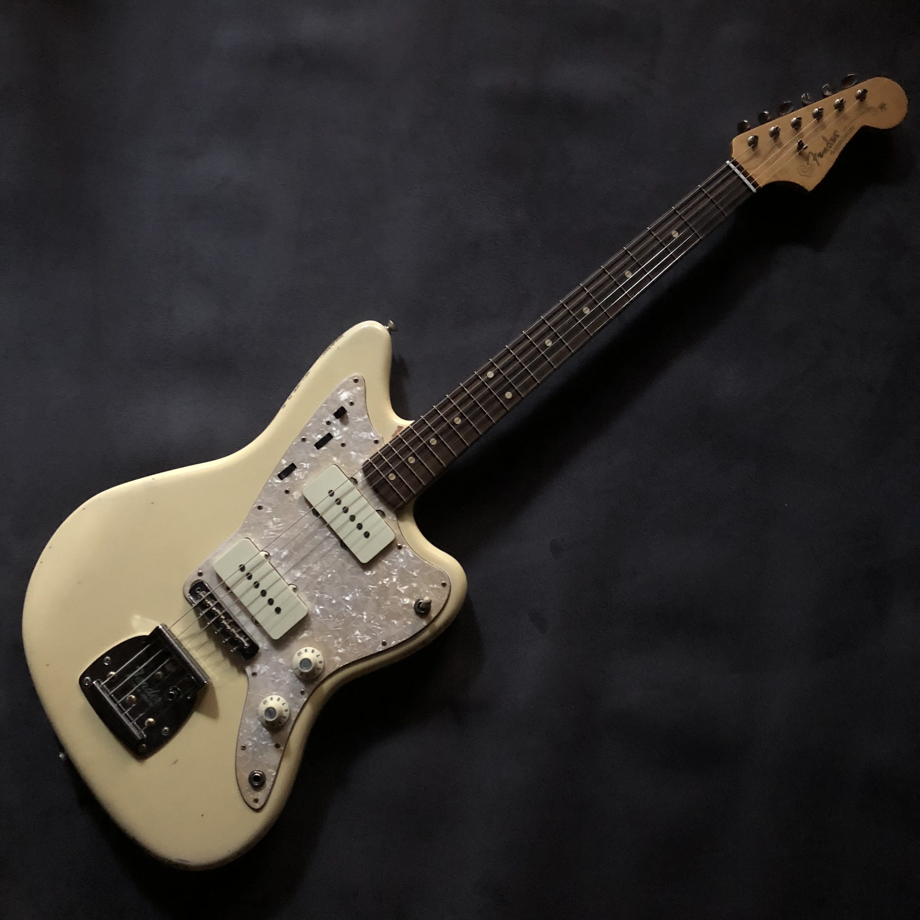 SOLD】Fender Mexico INORAN Road Worn Jazzmaster Olypic White | UNTAKE  GUITARS（アンテイクギターズ）