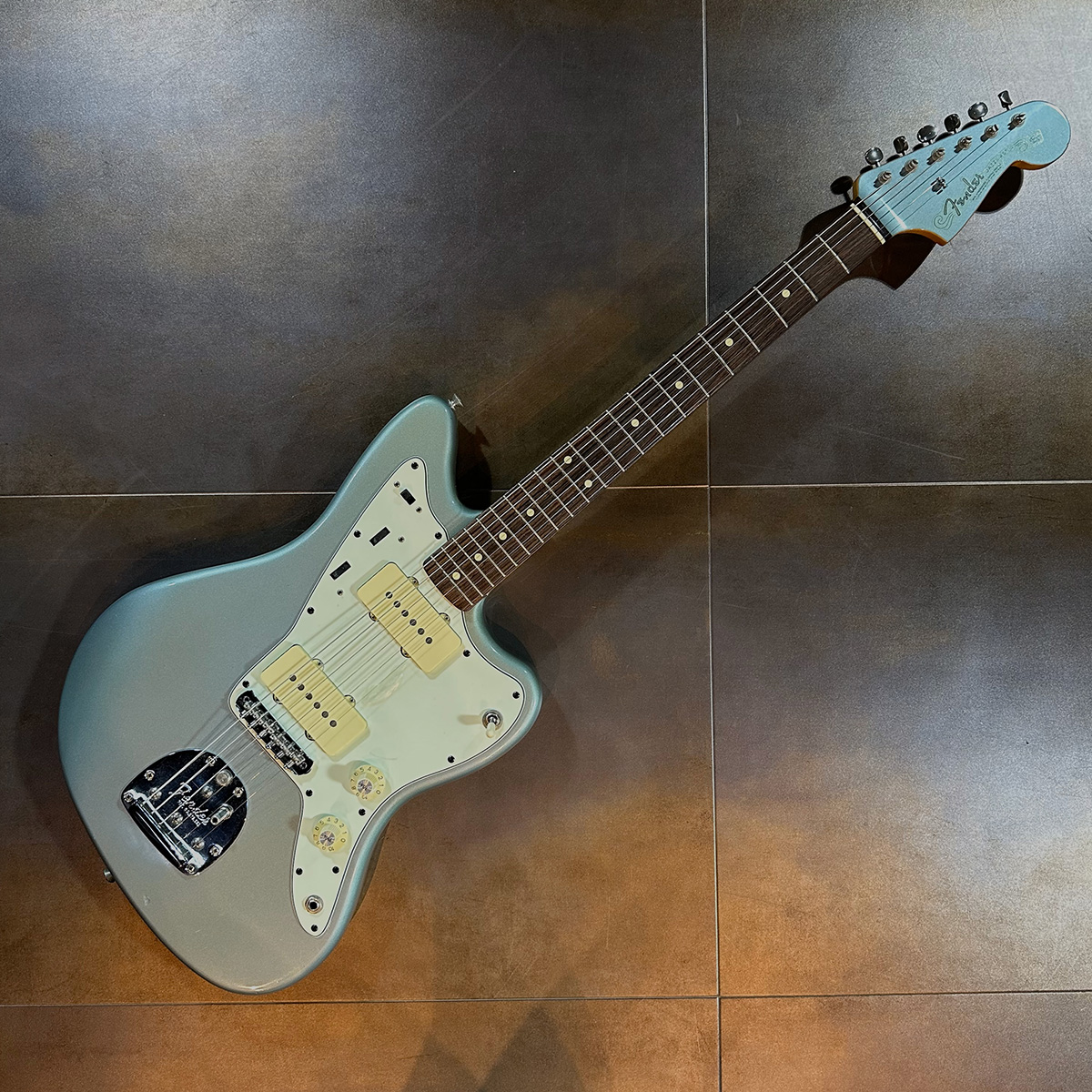 Fender USA American Vintage 62 Jazzmaster MH Ice Blue Metallic 